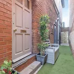 Diamond Studio Luxury Flat For 3 - Super Fast Wifi